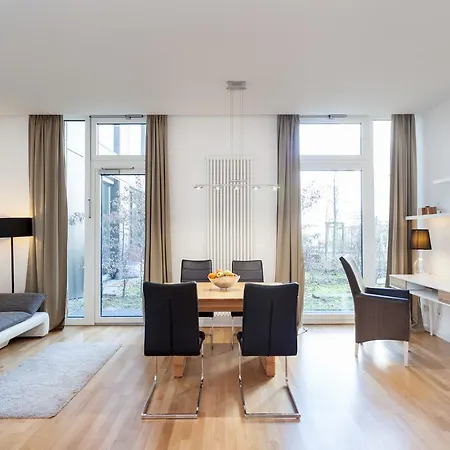 Modern Apartment In The Luxury Complex Marthashof Berlin Room photo