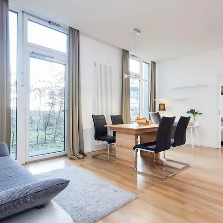 Modern Apartment In The Luxury Complex Marthashof Berlin Room photo